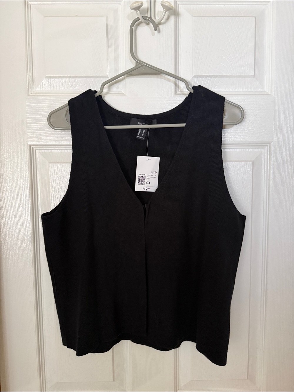 Black V-Neck Sleeveless Knit Tank